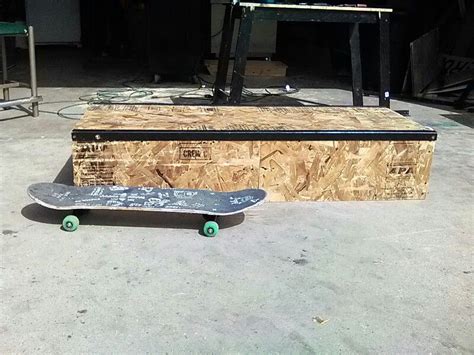 what metal shoud be used for a grind box skateboarding|skateboard grind box height.